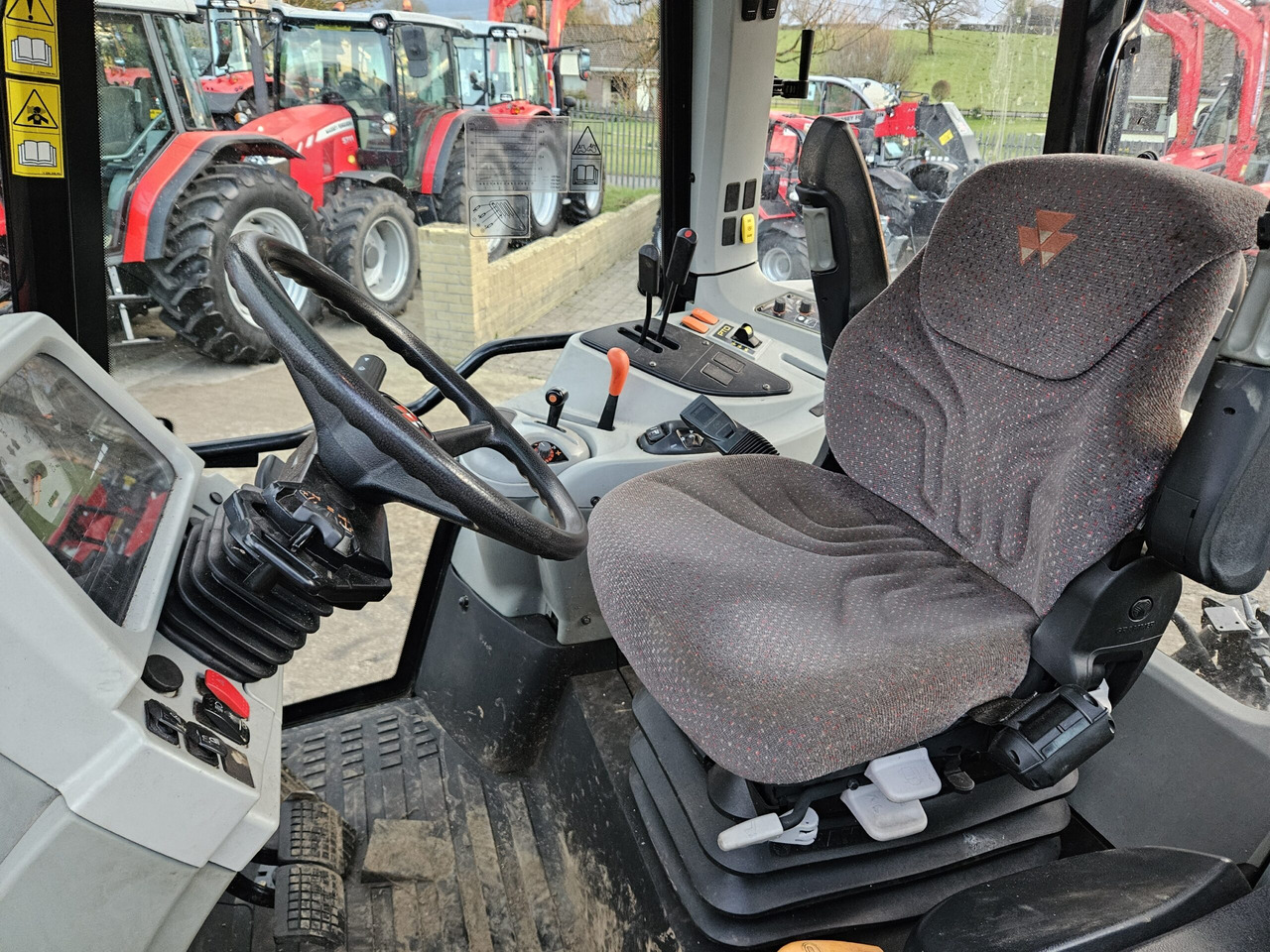 Трактор 2013 MF 5440 4wd tractor, Very Nice.: снимка 7
