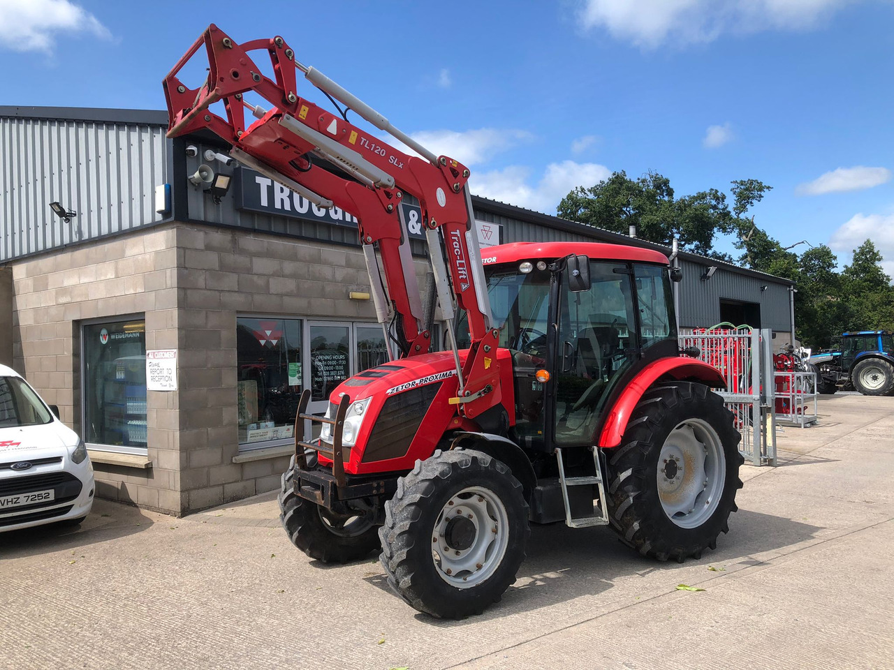 2015 Zetor Proxima with loader, Excellent from 1 owner - Трактор: снимка 1 2015 Zetor Proxima with loader, Excellent from 1 owner - Трактор: снимка 1