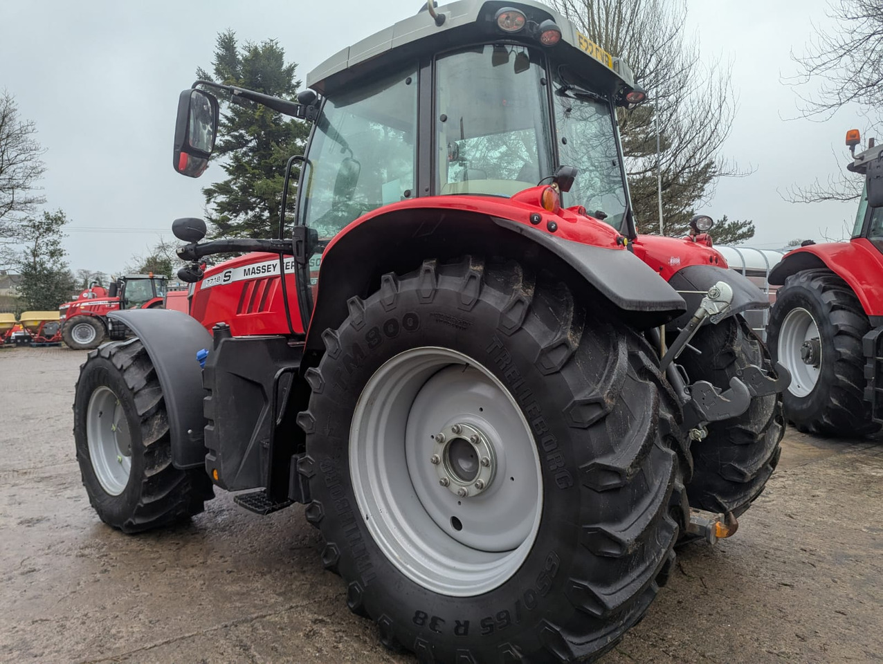 2022 MF 7718S, 1730 Hours, excellent - Трактор: снимка 3 2022 MF 7718S, 1730 Hours, excellent - Трактор: снимка 3