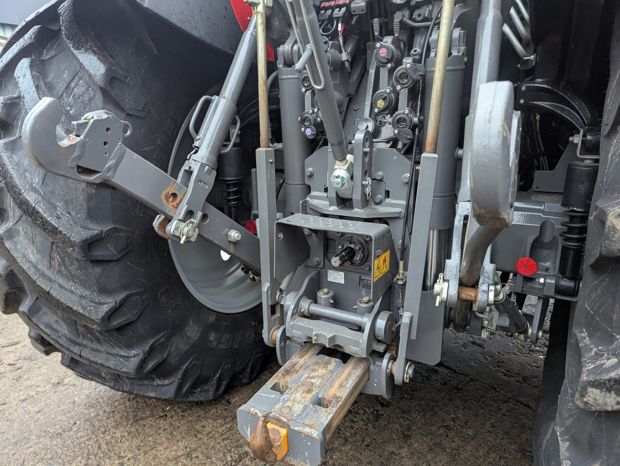 2022 MF 7718S, 1730 Hours, excellent - Трактор: снимка 5 2022 MF 7718S, 1730 Hours, excellent - Трактор: снимка 5