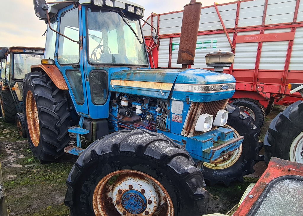 Ford 7810 4×4 Tractor - Трактор: снимка 2 Ford 7810 4×4 Tractor - Трактор: снимка 2