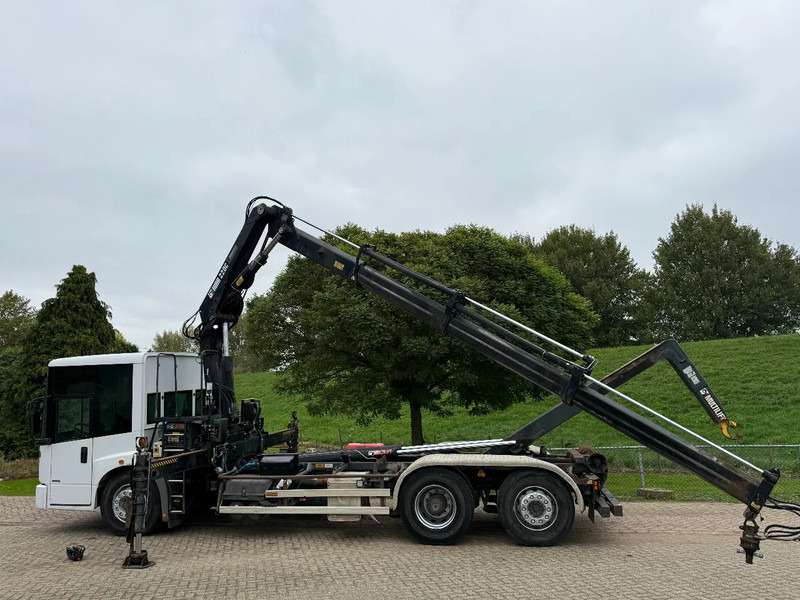 Mercedes-Benz Econic Hiab 220-Hooklift-6x2-Remote - Камион с кран: снимка 5 Mercedes-Benz Econic Hiab 220-Hooklift-6x2-Remote - Камион с кран: снимка 5