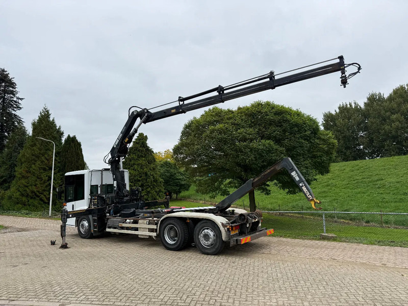 Mercedes-Benz Econic Hiab 220-Hooklift-6x2-Remote - Камион с кран: снимка 3 Mercedes-Benz Econic Hiab 220-Hooklift-6x2-Remote - Камион с кран: снимка 3