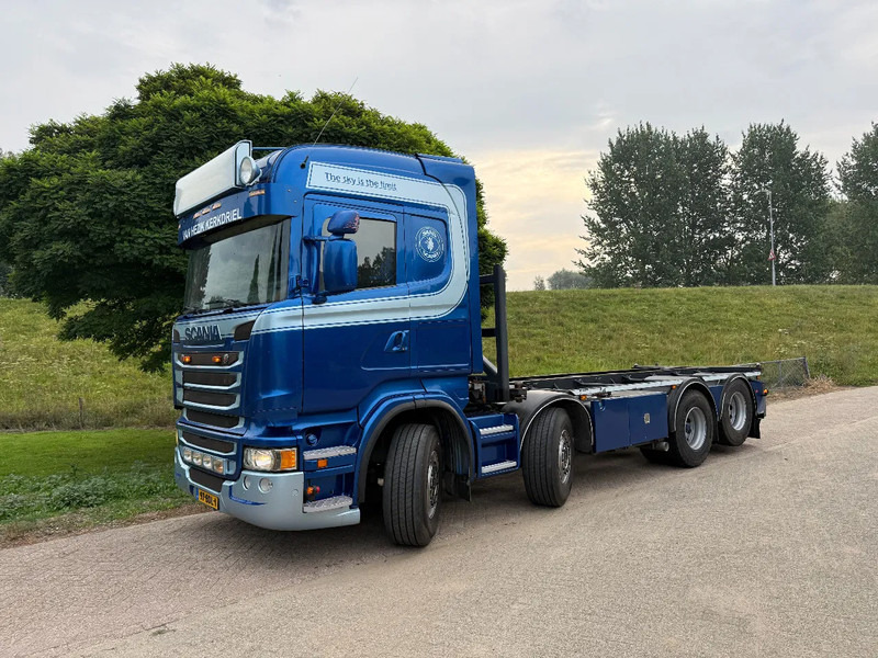 Scania R490 8X2 Manual EUR 6 Retarder TOP Truck - Контейнеровоз/ Сменна каросерия камион: снимка 4 Scania R490 8X2 Manual EUR 6 Retarder TOP Truck - Контейнеровоз/ Сменна каросерия камион: снимка 4