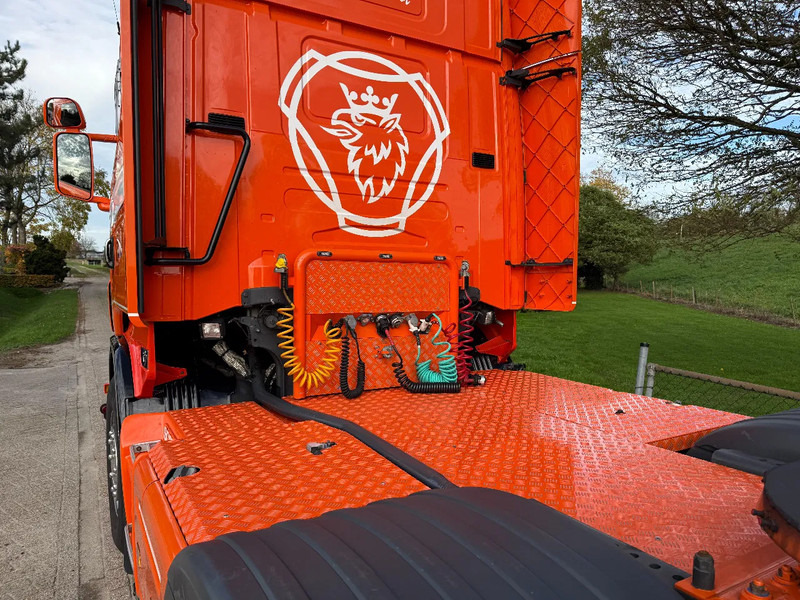 Влекач Scania R560 V8 Manual-Retarder-6x2 TOP NL TRUCK: снимка 6 Влекач Scania R560 V8 Manual-Retarder-6x2 TOP NL TRUCK: снимка 6