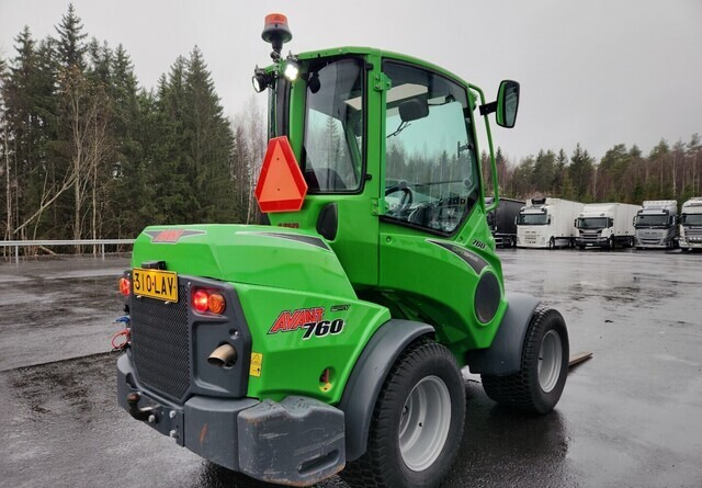 Avant 760i - Компактен товарач: снимка 5 Avant 760i - Компактен товарач: снимка 5