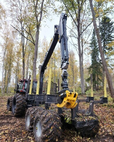 Valtra N123 + Kronos 140 4WDM + Cranab HC8 - Горска техника: снимка 3 Valtra N123 + Kronos 140 4WDM + Cranab HC8 - Горска техника: снимка 3
