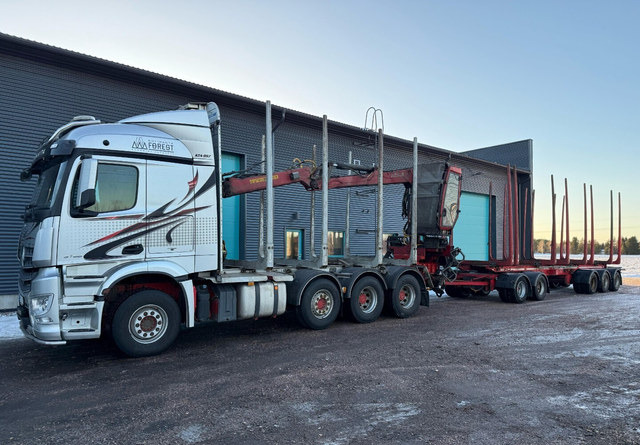Mercedes-Benz Arocs - Камион за дърва: снимка 2 Mercedes-Benz Arocs - Камион за дърва: снимка 2
