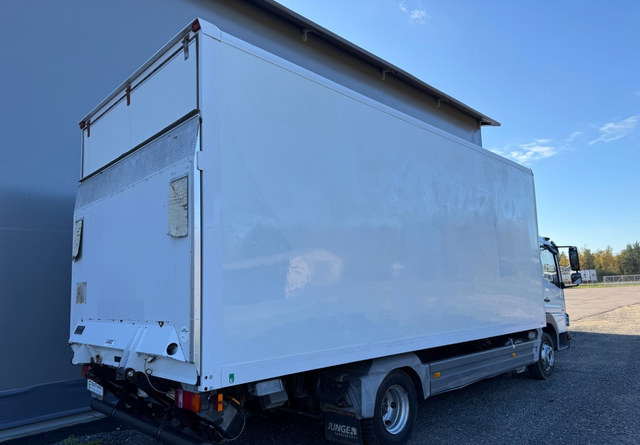 Mercedes-BenzAtego kaappi + perälauta - Камион фургон: снимка 5 Mercedes-BenzAtego kaappi + perälauta - Камион фургон: снимка 5