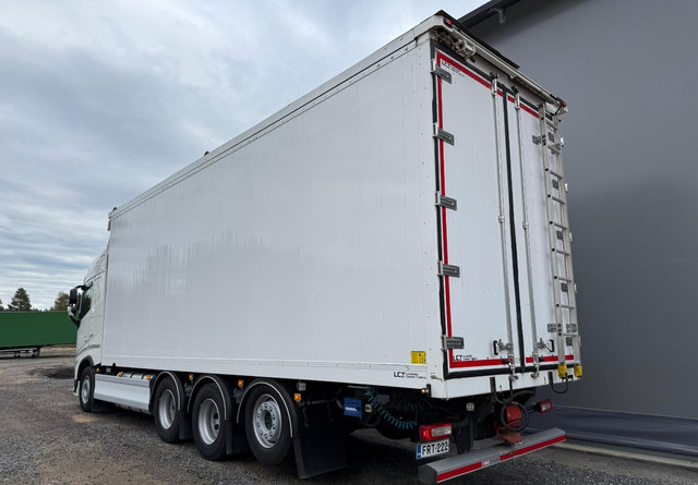 Volvo FH 540 8x4 66m3 - Камион фургон: снимка 4 Volvo FH 540 8x4 66m3 - Камион фургон: снимка 4