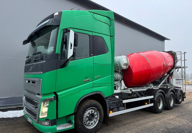 VolvoFH16 650 8x4 - Бетоновоз: снимка 2 VolvoFH16 650 8x4 - Бетоновоз: снимка 2