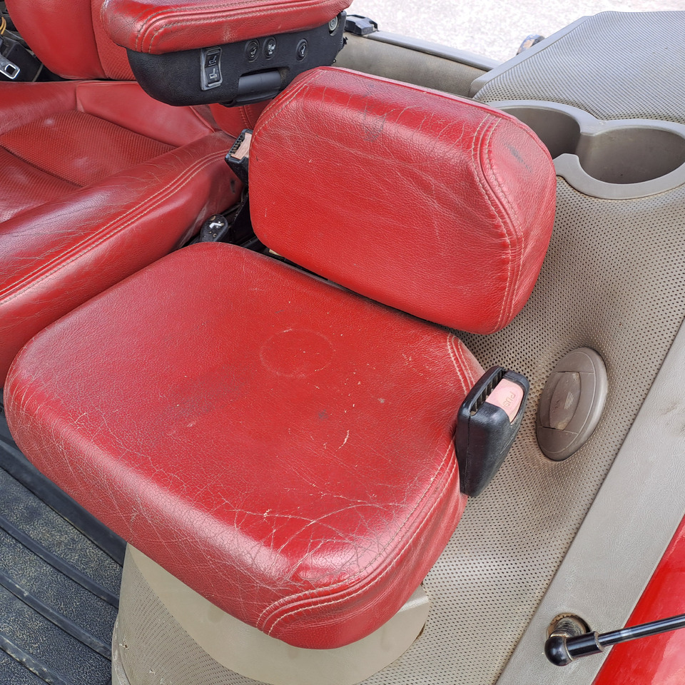 Трактор CASE IH 380 MAGNUM CVX: снимка 9