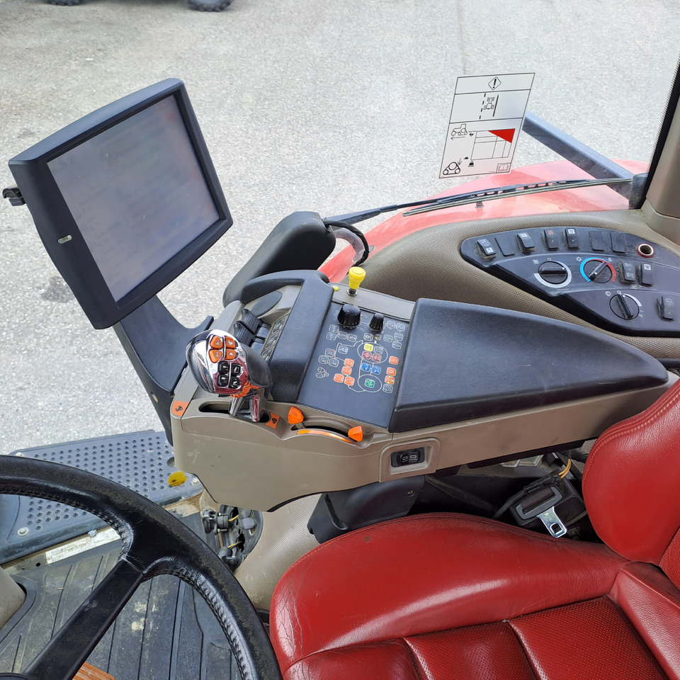 Трактор CASE IH 380 MAGNUM CVX: снимка 10