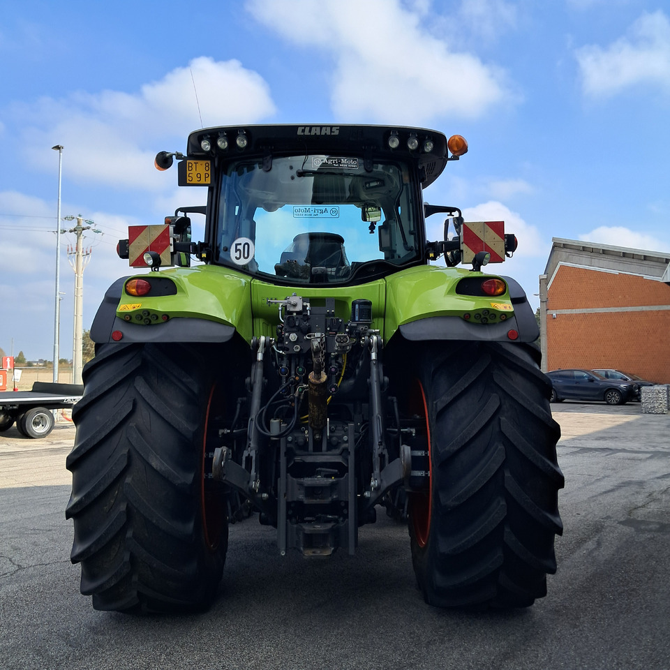 CLAAS AXION 810 - Трактор: снимка 3 CLAAS AXION 810 - Трактор: снимка 3