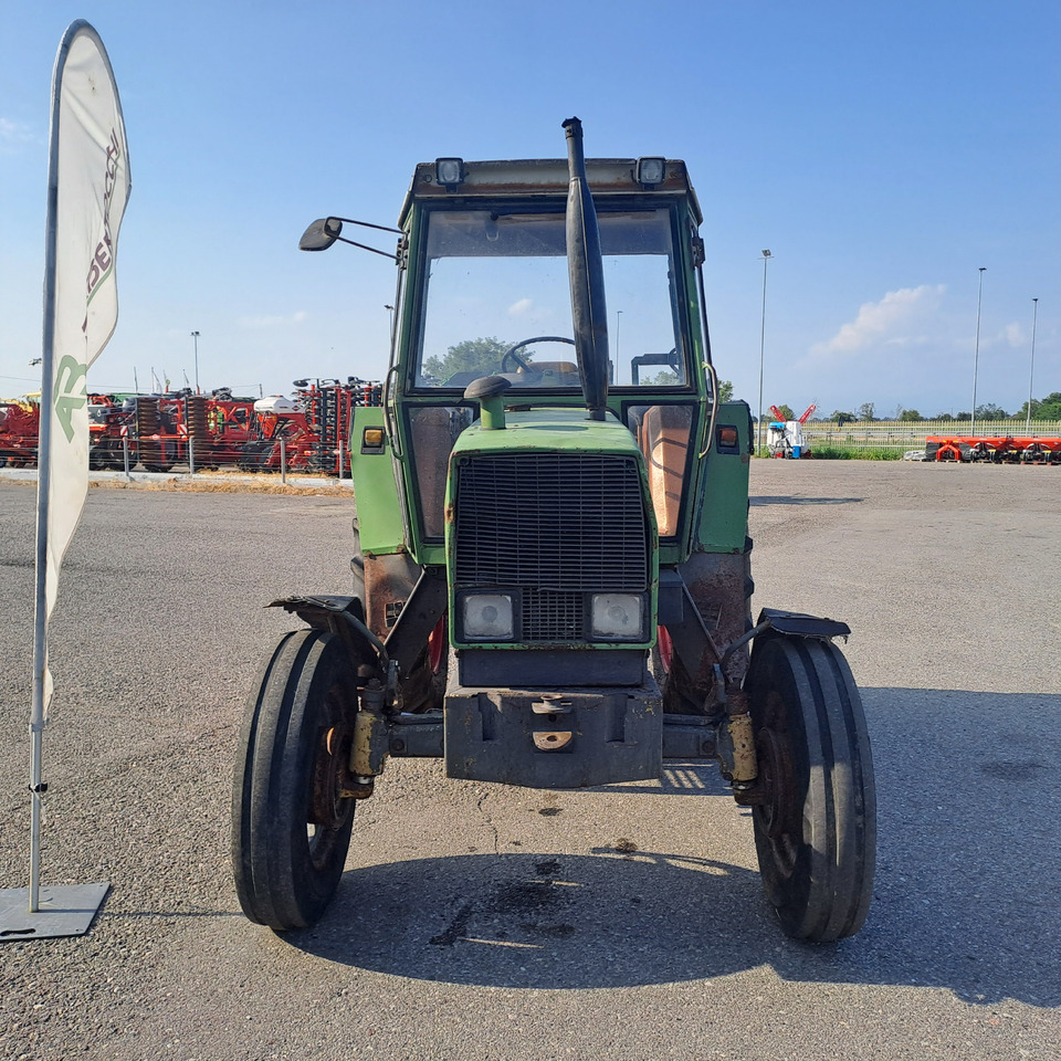 FENDT 303 LS FARMER - Трактор: снимка 2 FENDT 303 LS FARMER - Трактор: снимка 2