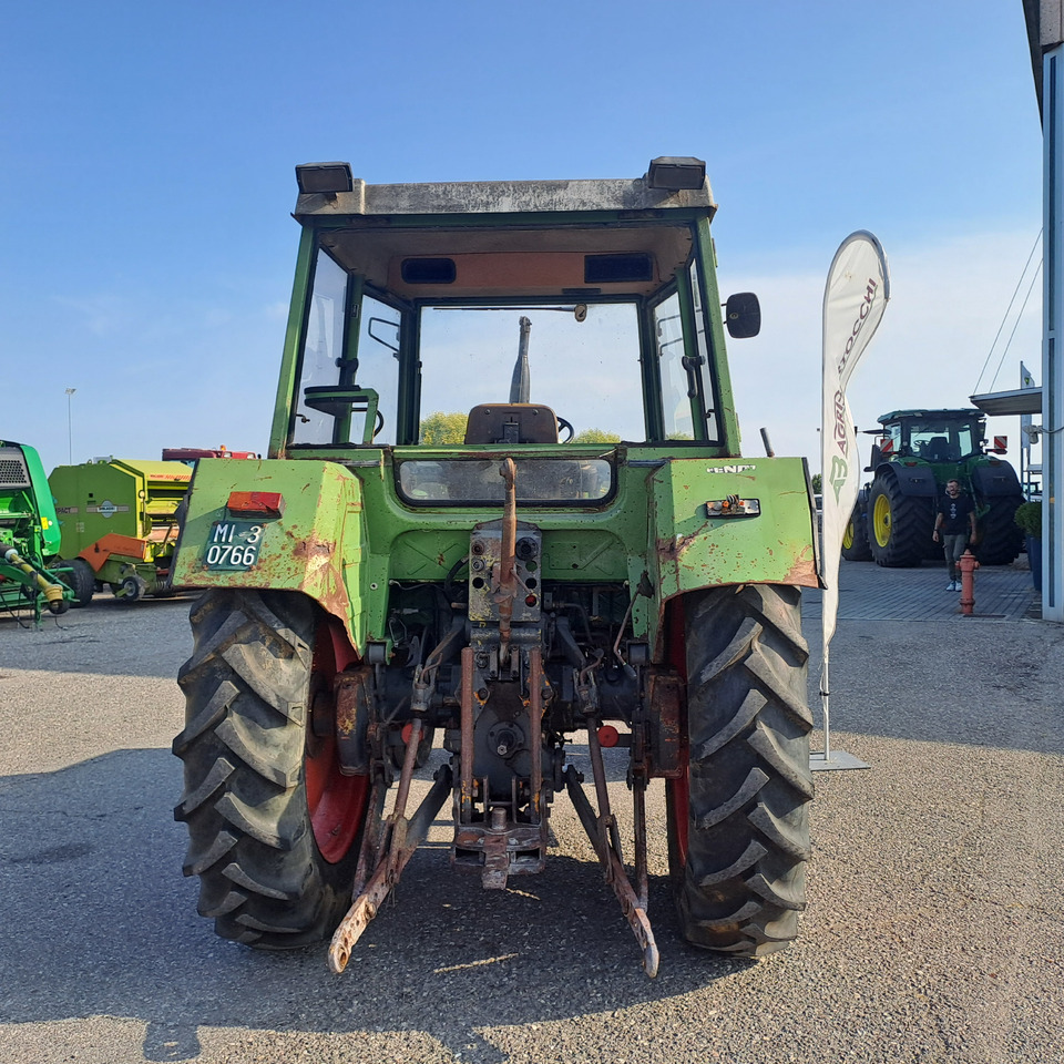 FENDT 303 LS FARMER - Трактор: снимка 4 FENDT 303 LS FARMER - Трактор: снимка 4