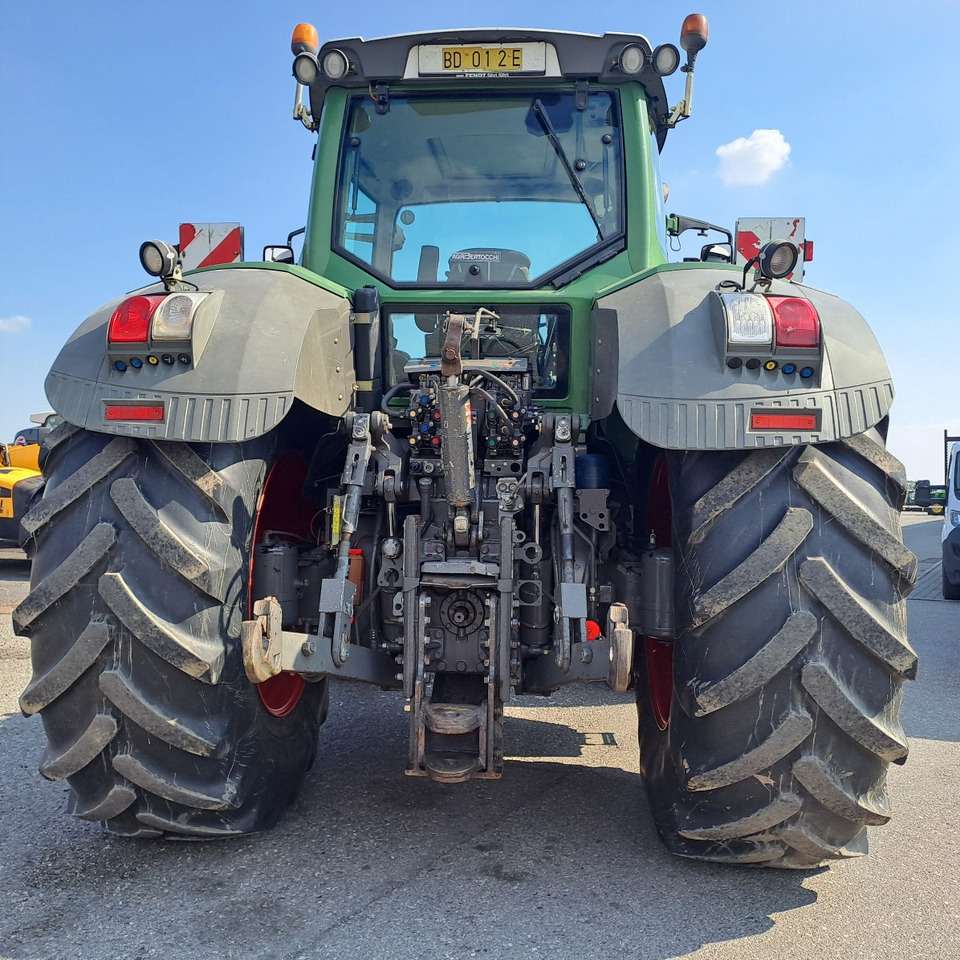 FENDT 936 VARIO - Трактор: снимка 4 FENDT 936 VARIO - Трактор: снимка 4
