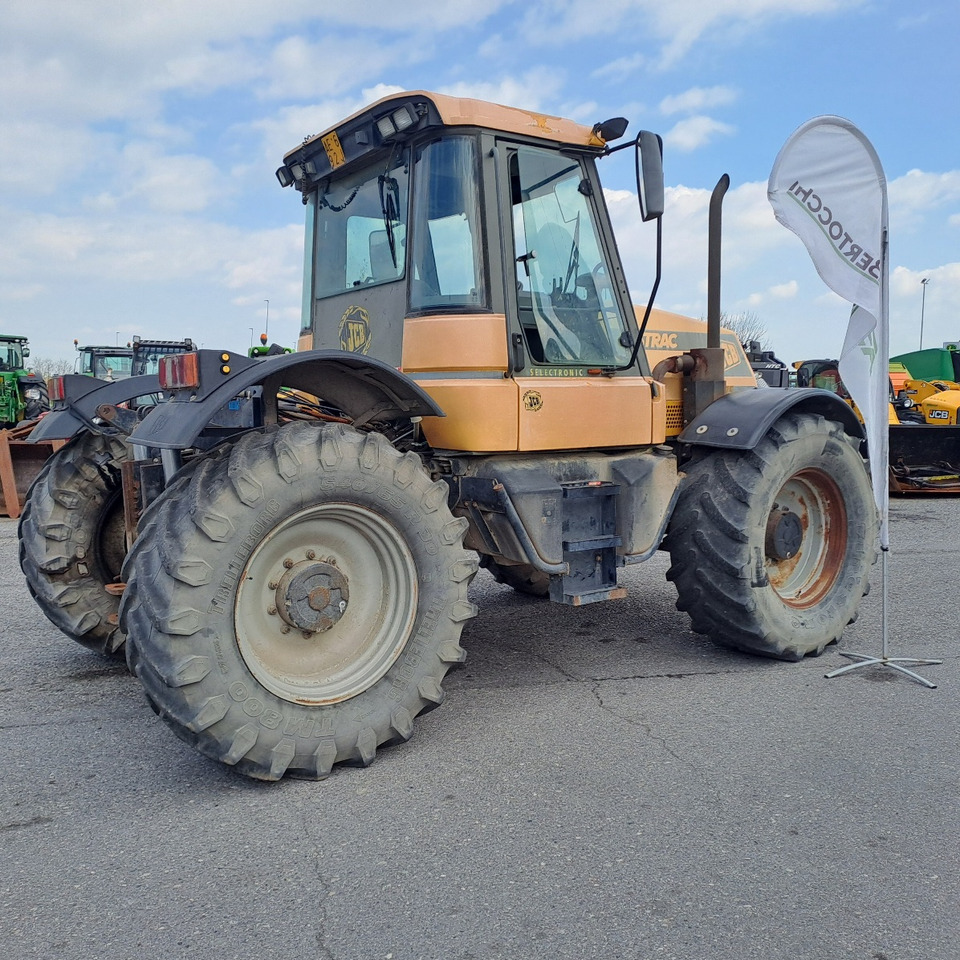 JCB FASTRAC 175 - Трактор: снимка 2 JCB FASTRAC 175 - Трактор: снимка 2