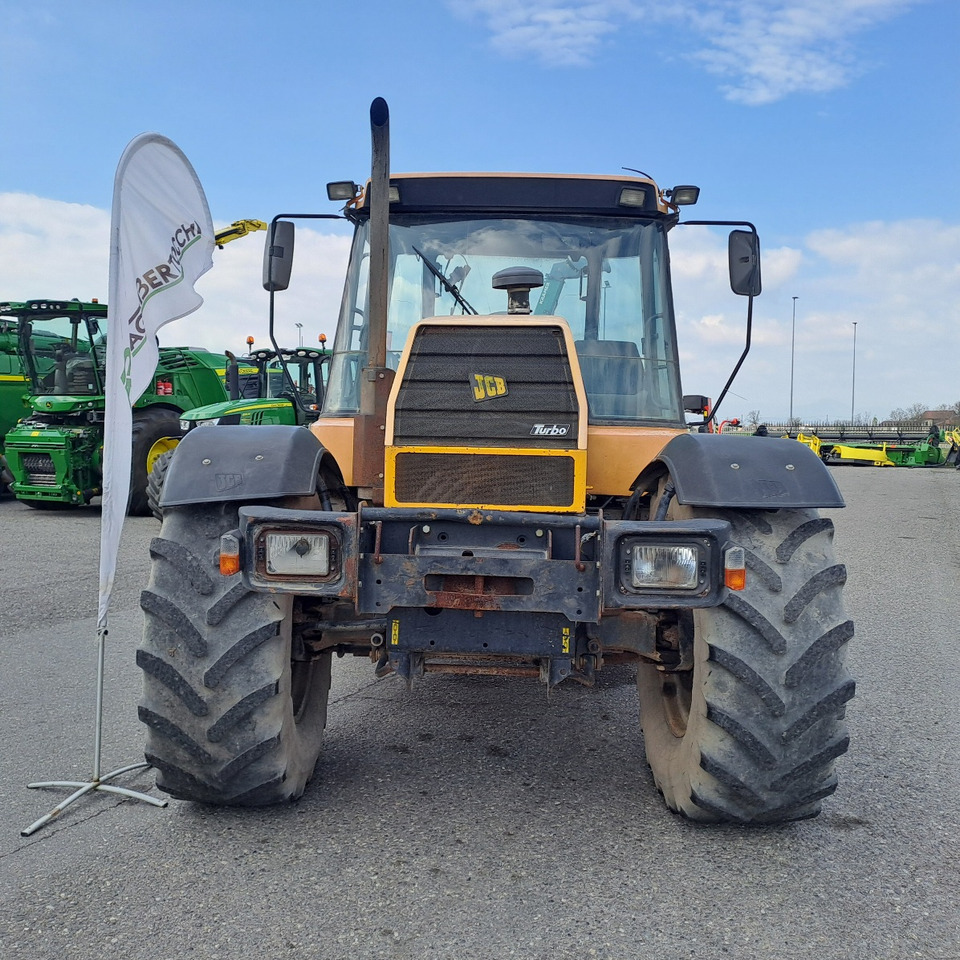 JCB FASTRAC 175 - Трактор: снимка 3 JCB FASTRAC 175 - Трактор: снимка 3