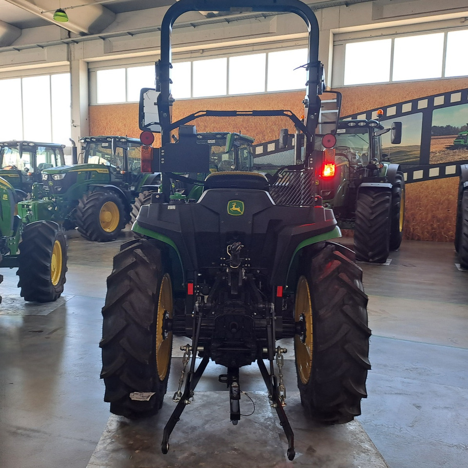 JOHN DEERE 3038E COMPATTO - Трактор: снимка 5 JOHN DEERE 3038E COMPATTO - Трактор: снимка 5