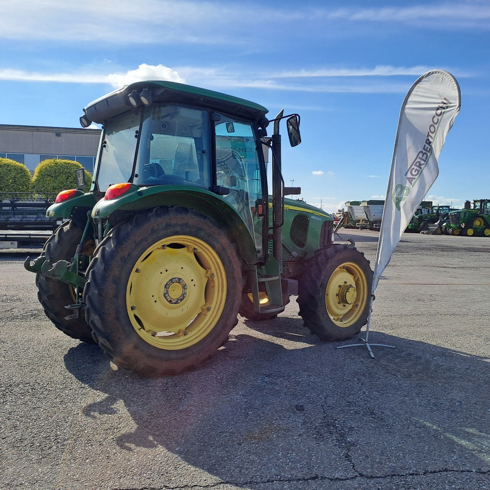 JOHN DEERE 5820 - Трактор: снимка 2 JOHN DEERE 5820 - Трактор: снимка 2