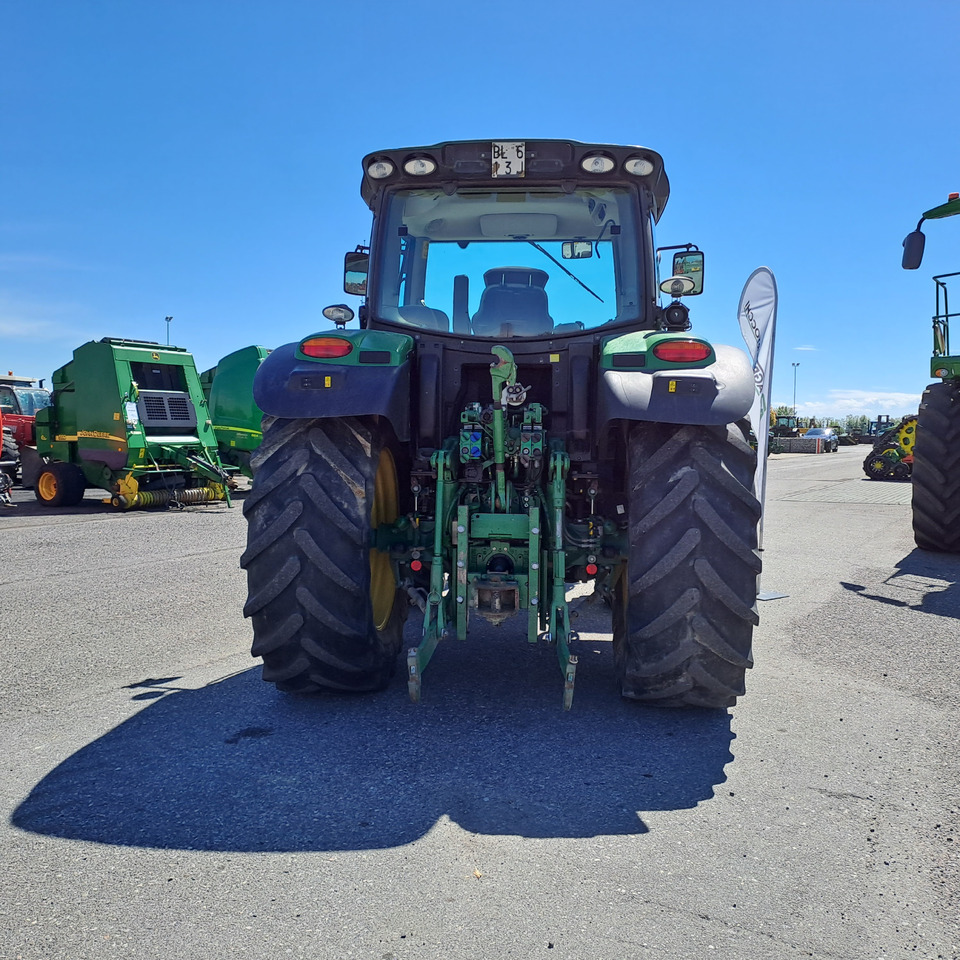 JOHN DEERE 6125R - Трактор: снимка 4 JOHN DEERE 6125R - Трактор: снимка 4