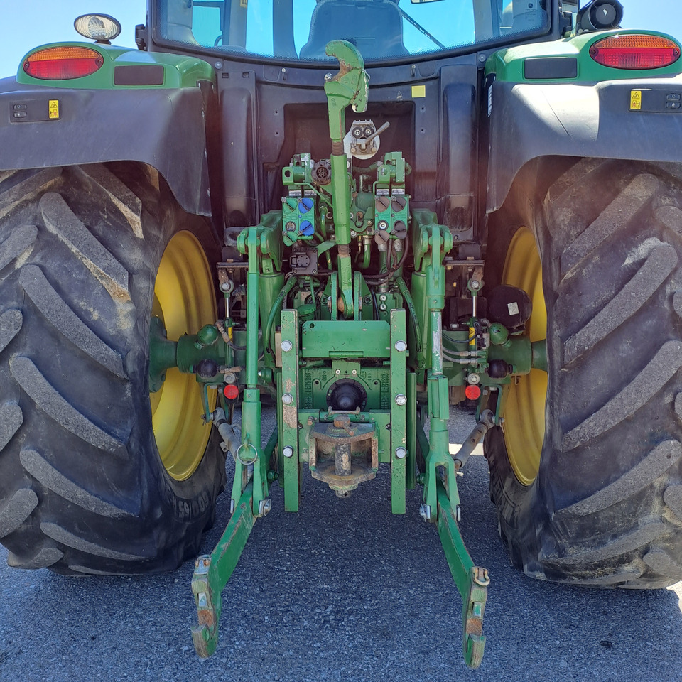 JOHN DEERE 6125R - Трактор: снимка 5 JOHN DEERE 6125R - Трактор: снимка 5