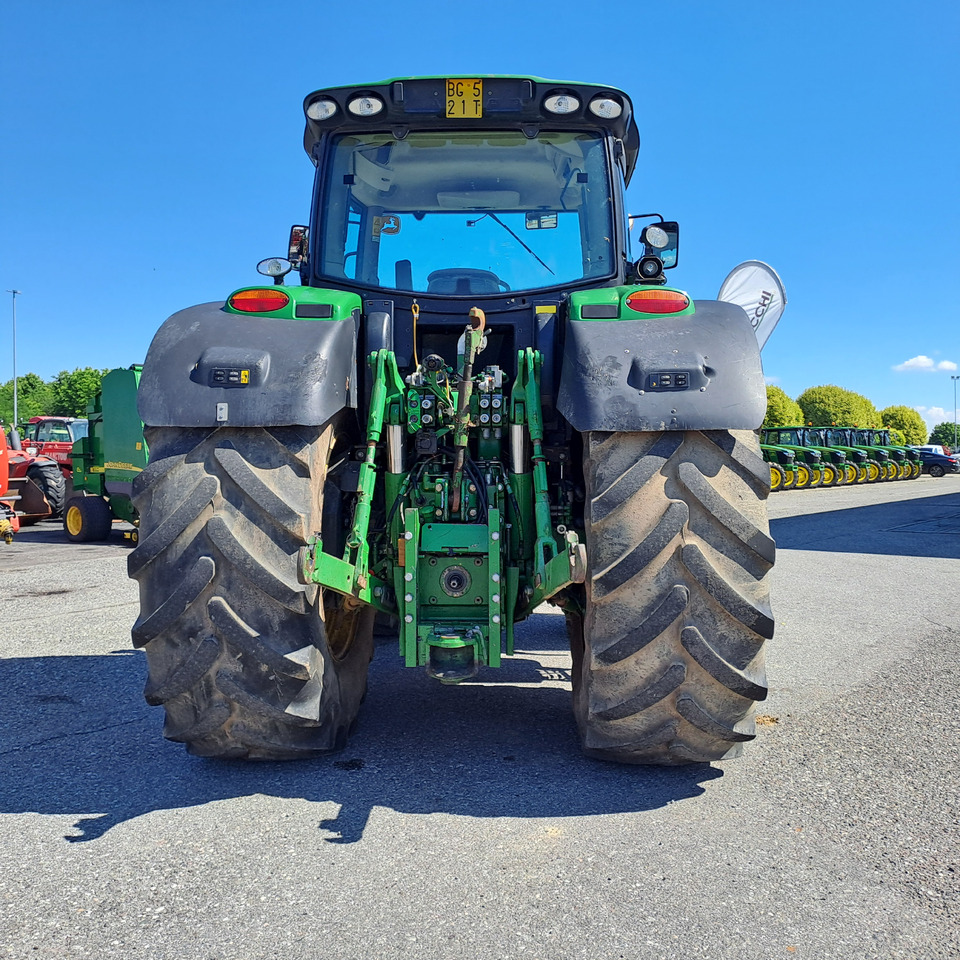 JOHN DEERE 6210R - Трактор: снимка 4 JOHN DEERE 6210R - Трактор: снимка 4