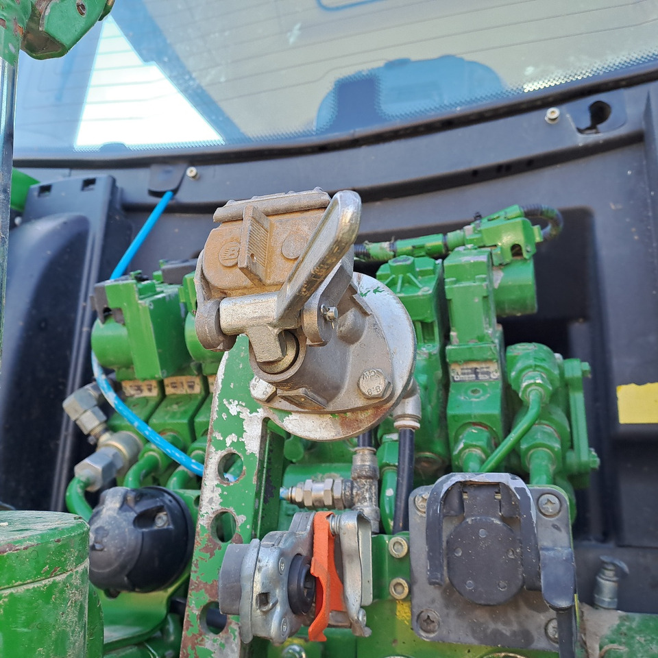 JOHN DEERE 6215R - ASTA AGRIBERTOCCHI - Трактор: снимка 4 JOHN DEERE 6215R - ASTA AGRIBERTOCCHI - Трактор: снимка 4