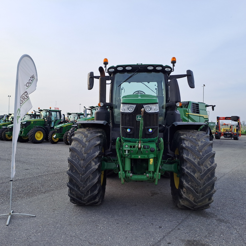 JOHN DEERE 6250R PREMIUM EDITION - Трактор: снимка 2 JOHN DEERE 6250R PREMIUM EDITION - Трактор: снимка 2