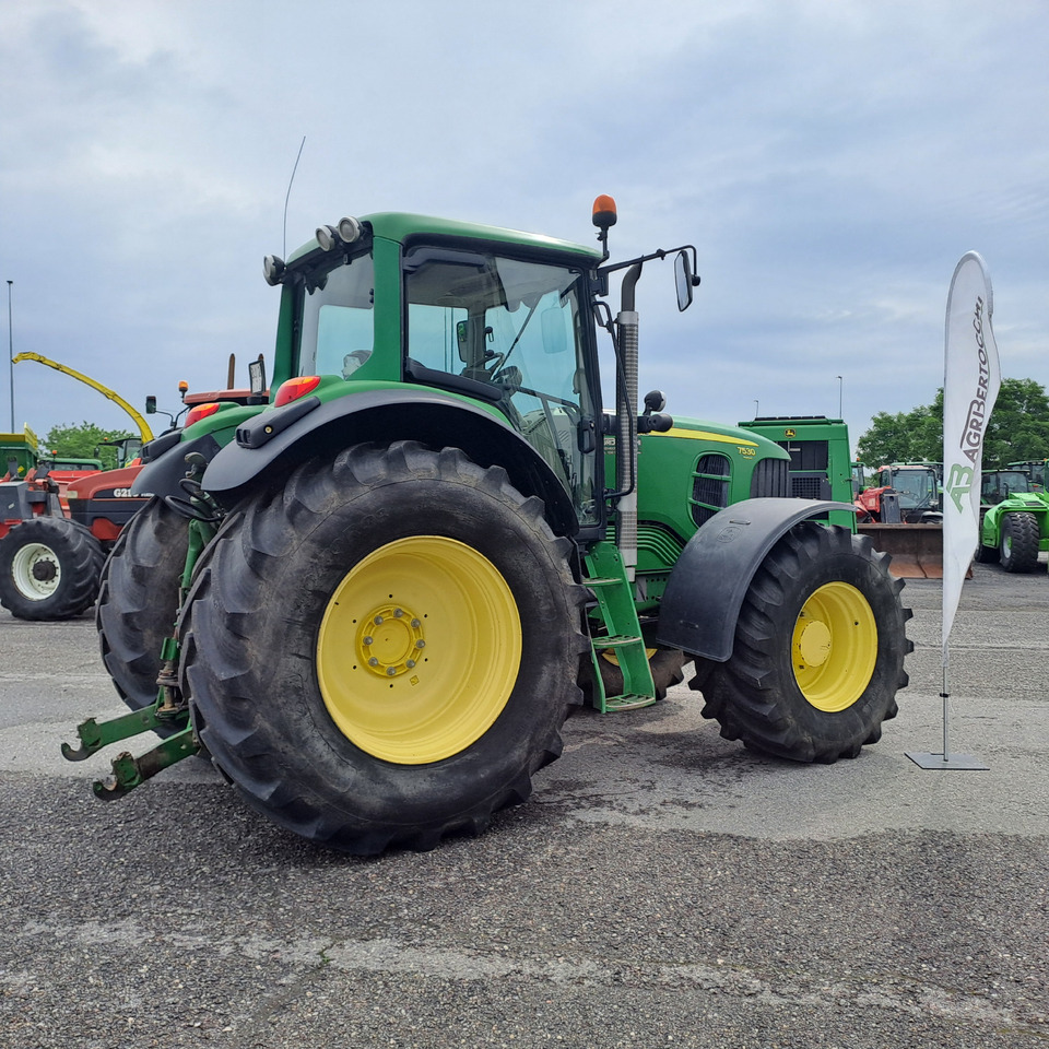 JOHN DEERE 7530 PREMIUM - ASTA AGRIBERTOCCHI - Трактор: снимка 1 JOHN DEERE 7530 PREMIUM - ASTA AGRIBERTOCCHI - Трактор: снимка 1