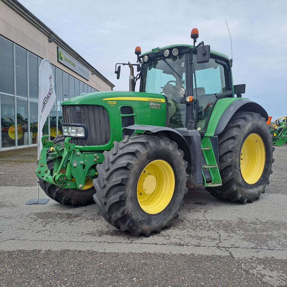 JOHN DEERE 7530 PREMIUM - Трактор: снимка 1 JOHN DEERE 7530 PREMIUM - Трактор: снимка 1