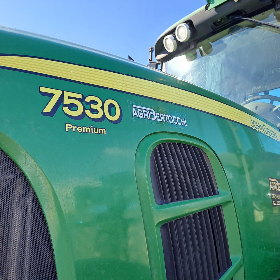 JOHN DEERE 7530 PREMIUM - Трактор: снимка 4 JOHN DEERE 7530 PREMIUM - Трактор: снимка 4