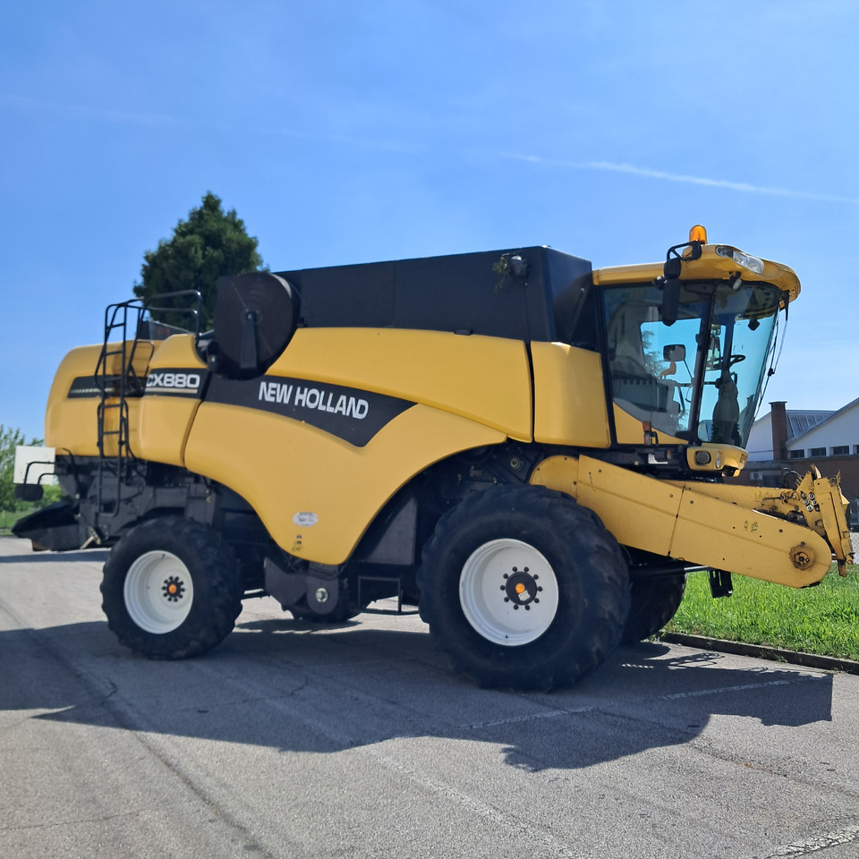 Зърнокомбайн NEW HOLLAND CX880: снимка 6