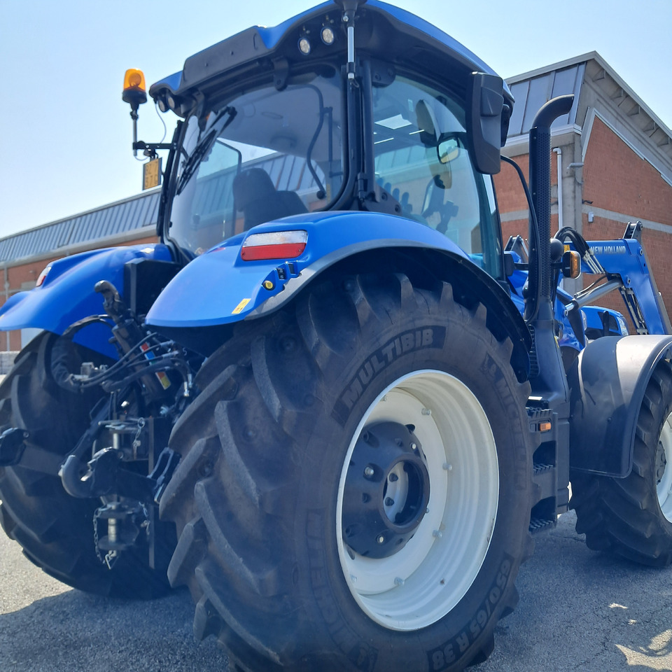 NEW HOLLAND T6 160 - Трактор: снимка 5 NEW HOLLAND T6 160 - Трактор: снимка 5