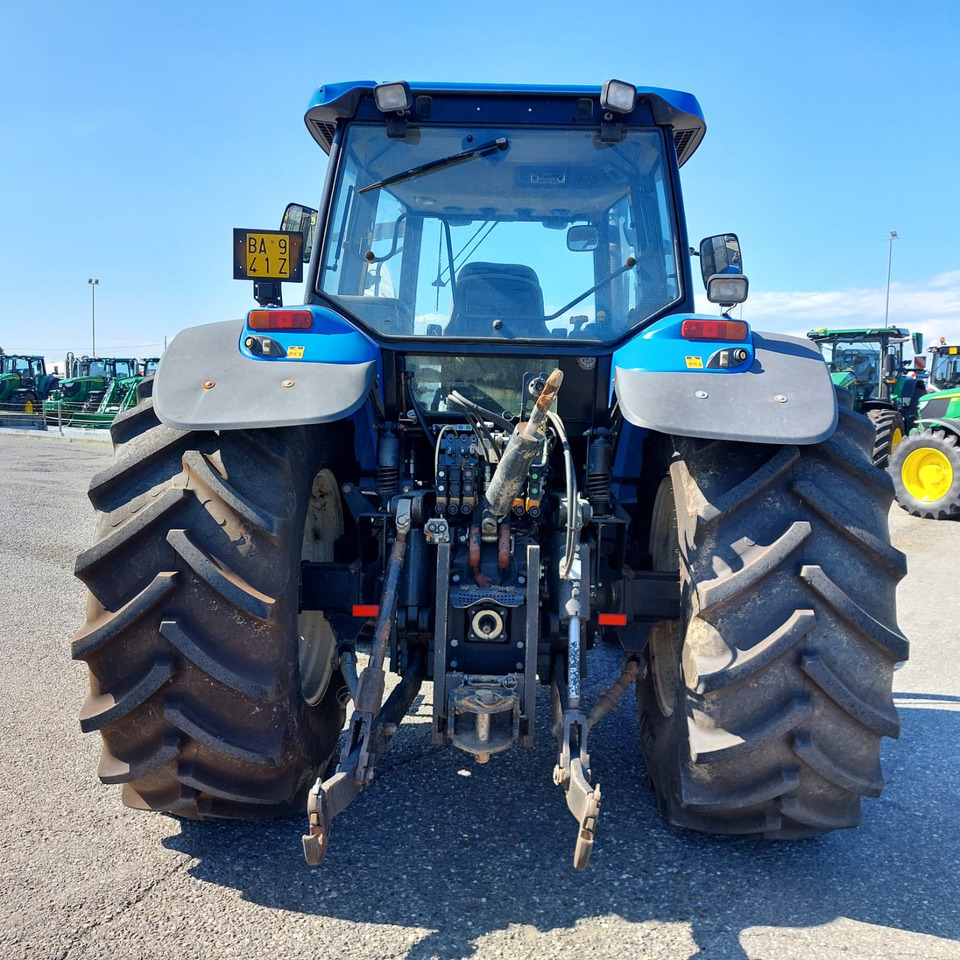 NEW HOLLAND TM 190 - Трактор: снимка 3 NEW HOLLAND TM 190 - Трактор: снимка 3
