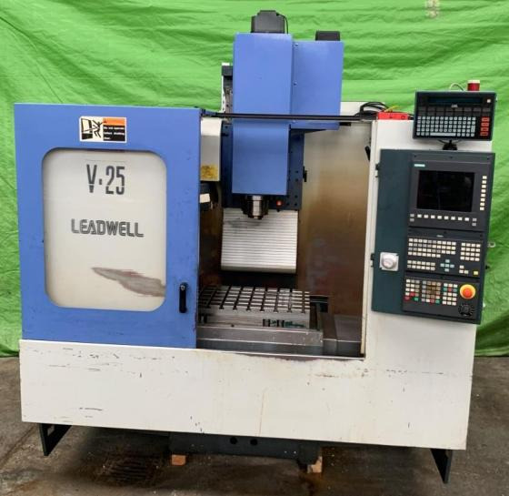 LEADWELL V-25 - CNC-Bearbeitungszentren - vertikal - Обработващ център: снимка 1 LEADWELL V-25 - CNC-Bearbeitungszentren - vertikal - Обработващ център: снимка 1