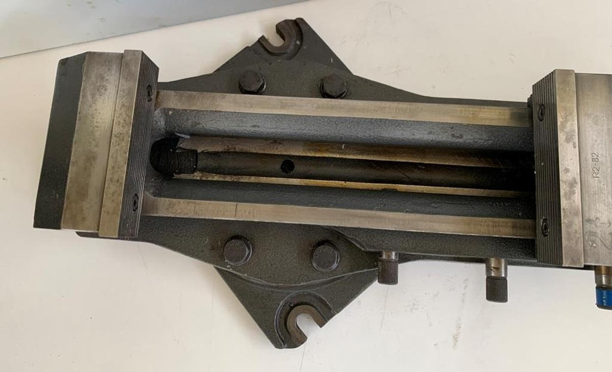 Materialspannstock DECKEL - Металообработваща машина: снимка 4 Materialspannstock DECKEL - Металообработваща машина: снимка 4