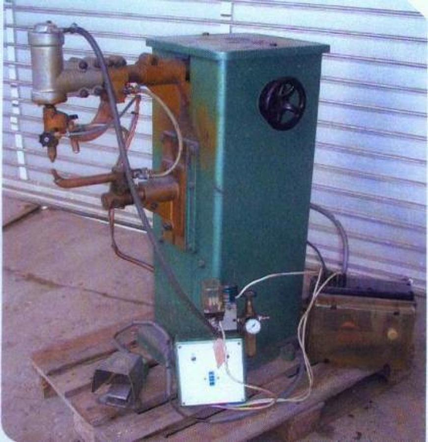 Punktschweißmaschine MÜLLER OPLADEN - Оборудване за заваряване: снимка 1 Punktschweißmaschine MÜLLER OPLADEN - Оборудване за заваряване: снимка 1