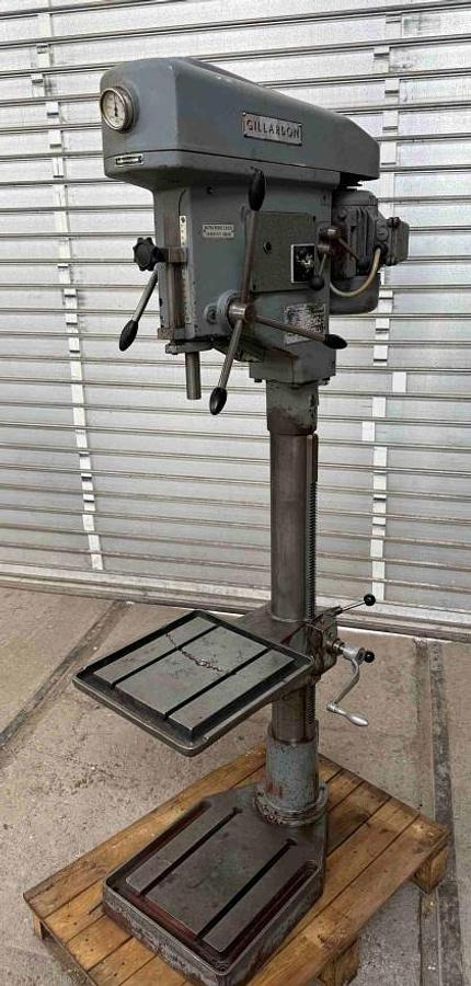 Säulenbohrmaschine GILLARDON - Настолна бормашина: снимка 1 Säulenbohrmaschine GILLARDON - Настолна бормашина: снимка 1