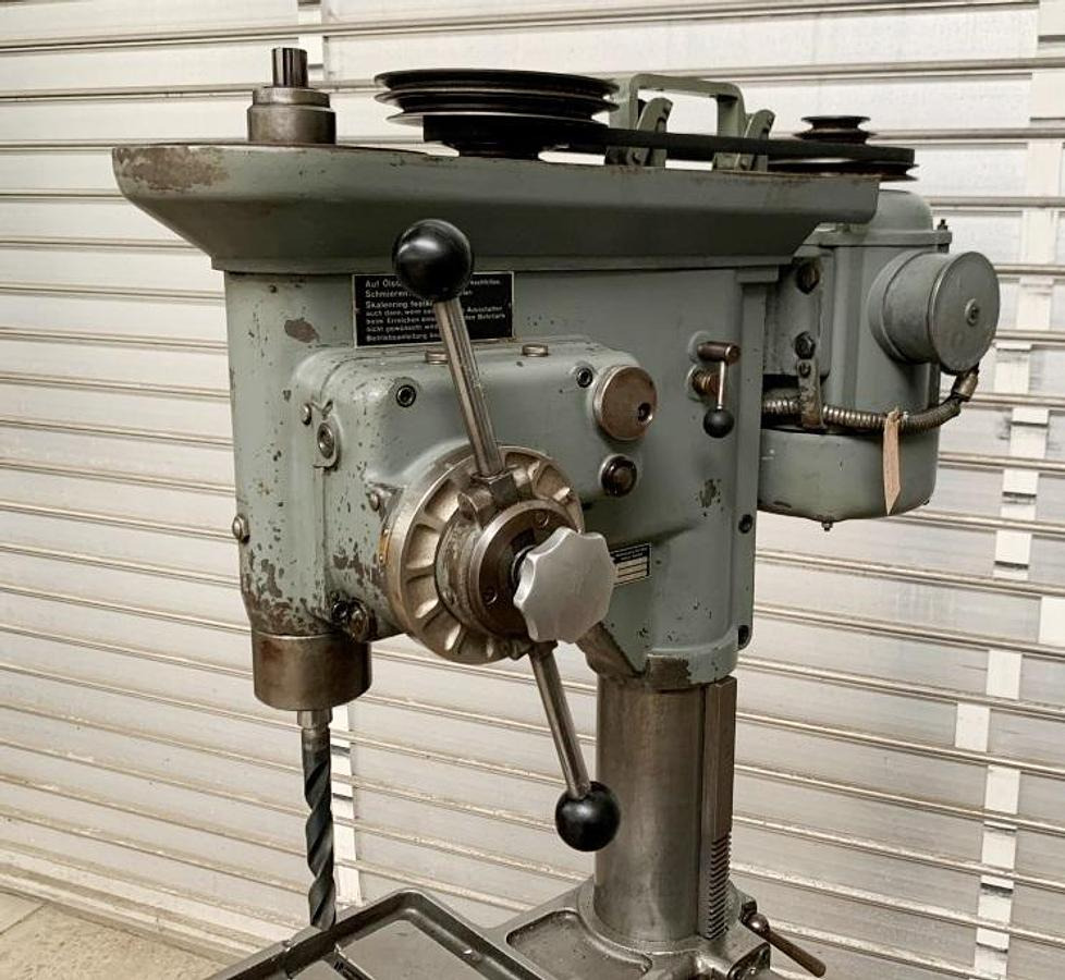 Säulenbohrmaschine IXION - Настолна бормашина: снимка 2 Säulenbohrmaschine IXION - Настолна бормашина: снимка 2