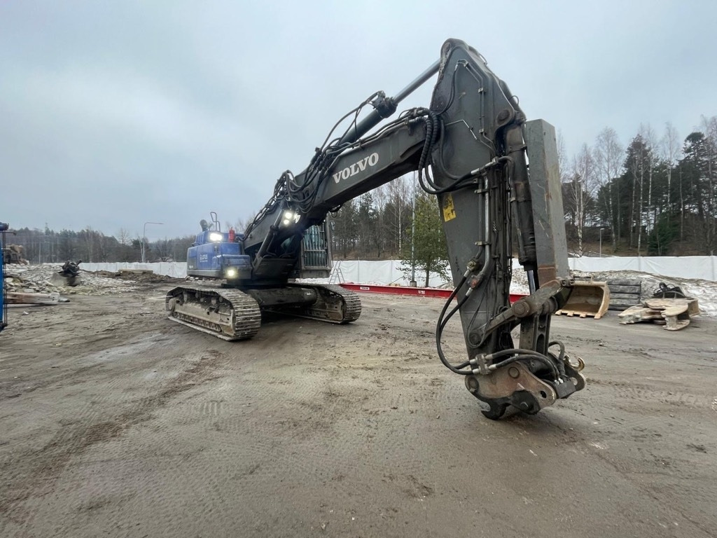 Volvo EC 480 DHR UHD 28m with 2 BOOMS - Багер за разрушаване: снимка 5 Volvo EC 480 DHR UHD 28m with 2 BOOMS - Багер за разрушаване: снимка 5