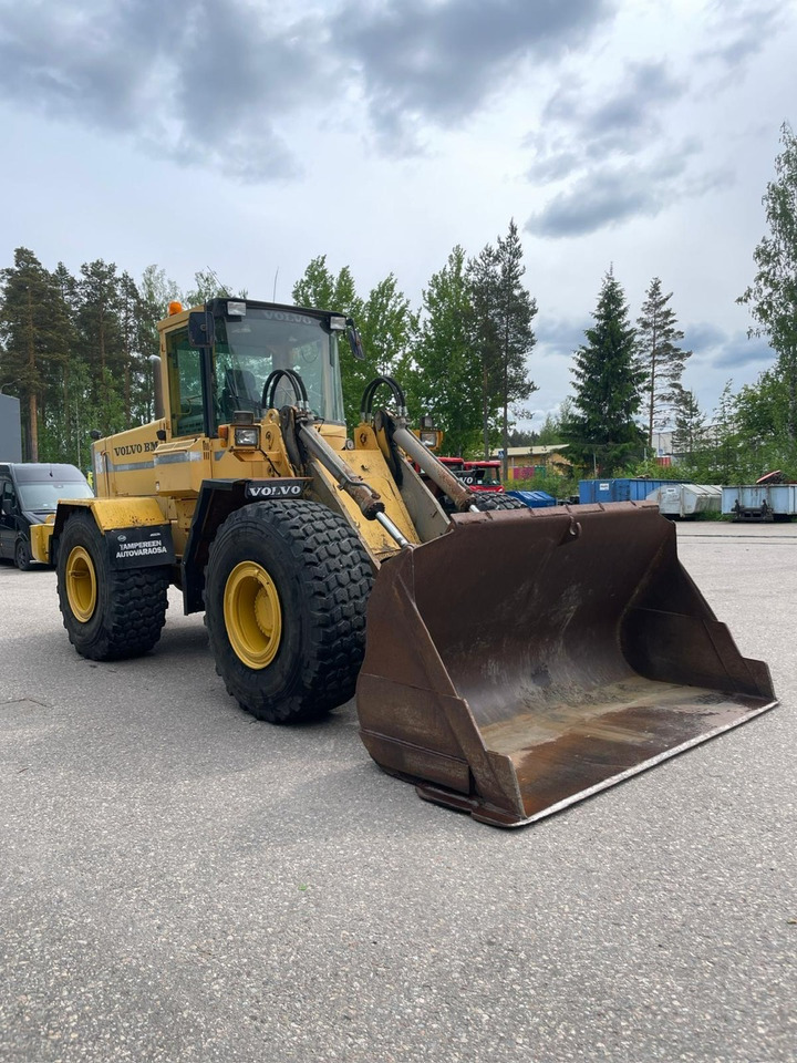 Volvo L120B - Колесен товарач: снимка 3 Volvo L120B - Колесен товарач: снимка 3
