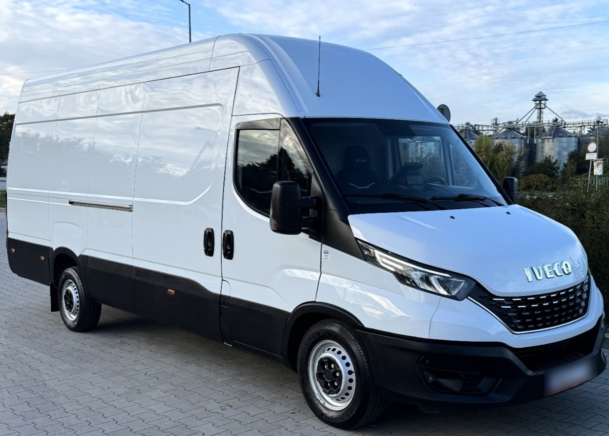 Iveco Daily L4H3 3.0 180KM Hi-matic LED KAMERA Bezwypadkowy Salon PL FV23 - Товарен бус: снимка 3 Iveco Daily L4H3 3.0 180KM Hi-matic LED KAMERA Bezwypadkowy Salon PL FV23 - Товарен бус: снимка 3
