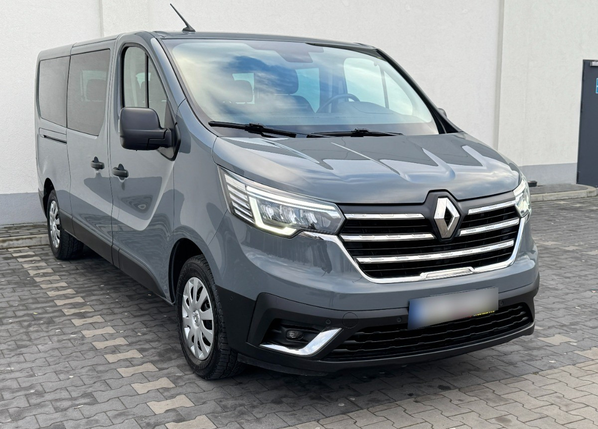 Renault Trafic Long 9 osobowy 2.0 DCI 150 KM Rok 2023 Przewóz osób niepełnosprawnych - Микробус, Пътнически бус: снимка 2 Renault Trafic Long 9 osobowy 2.0 DCI 150 KM Rok 2023 Przewóz osób niepełnosprawnych - Микробус, Пътнически бус: снимка 2