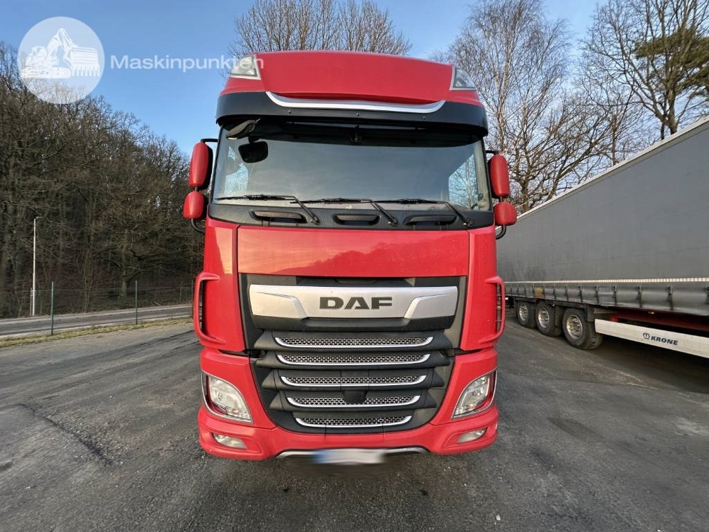 DAF XF 530 - Контейнеровоз/ Сменна каросерия камион: снимка 5 DAF XF 530 - Контейнеровоз/ Сменна каросерия камион: снимка 5