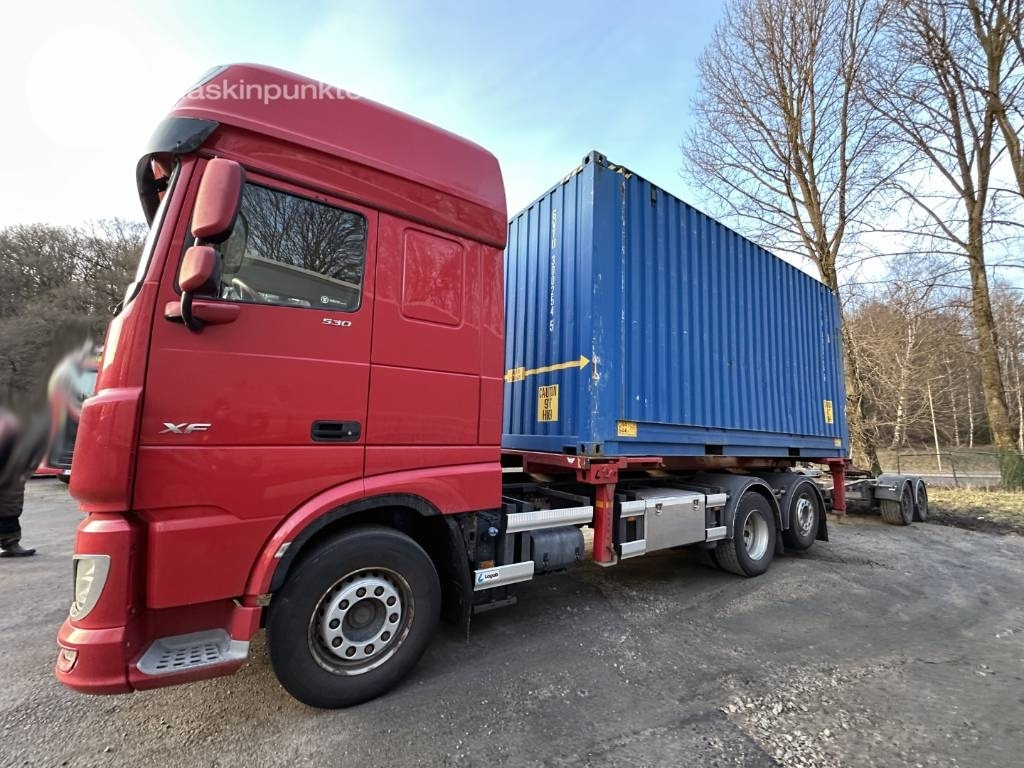DAF XF 530 - Контейнеровоз/ Сменна каросерия камион: снимка 2 DAF XF 530 - Контейнеровоз/ Сменна каросерия камион: снимка 2