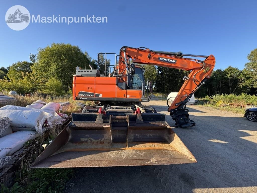 Doosan DX 170 W-5 + Tippvagn + Redskap - Колесен багер: снимка 4 Doosan DX 170 W-5 + Tippvagn + Redskap - Колесен багер: снимка 4