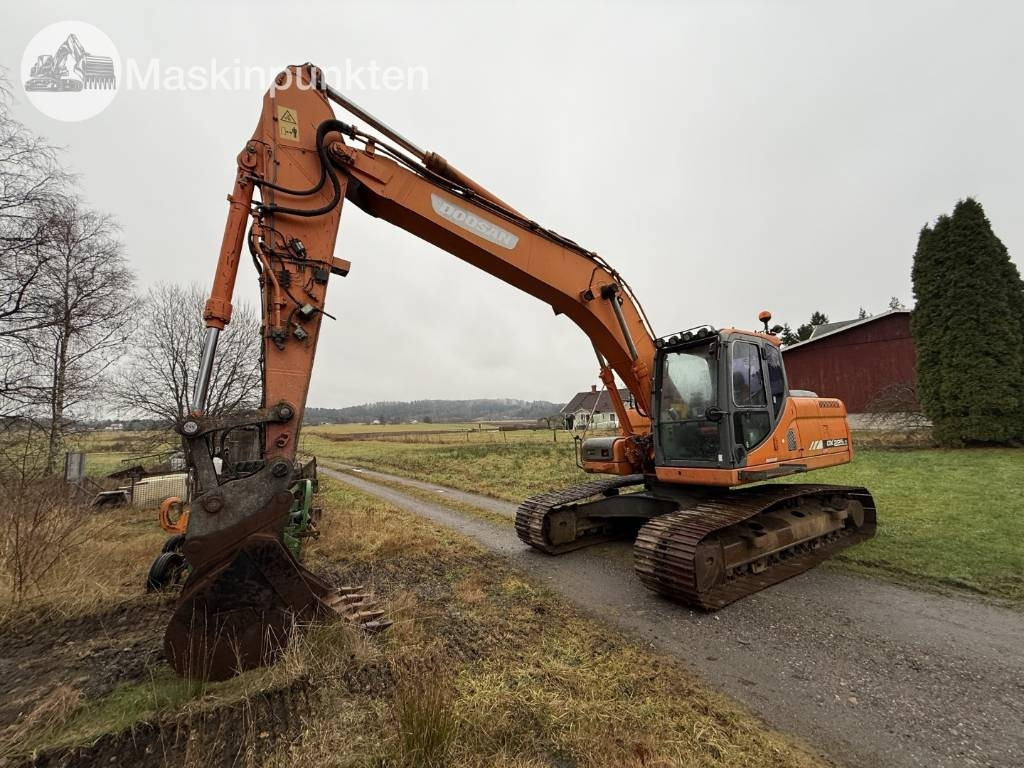 Doosan DX 225 LC - Верижен багер: снимка 1 Doosan DX 225 LC - Верижен багер: снимка 1