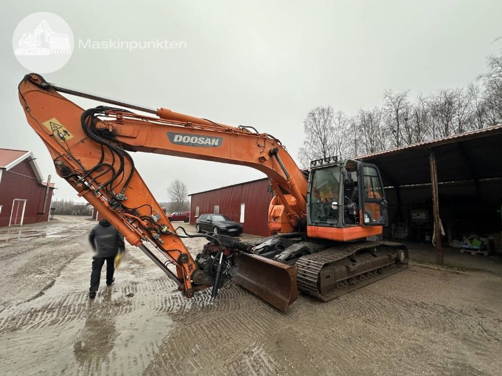 Doosan DX 235 LCR - Верижен багер: снимка 3 Doosan DX 235 LCR - Верижен багер: снимка 3